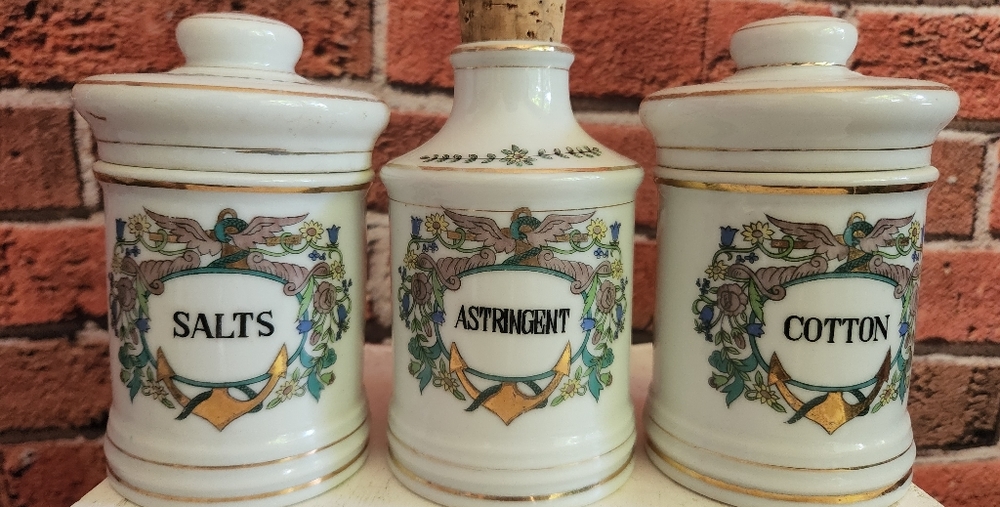 Vintage vanity jars